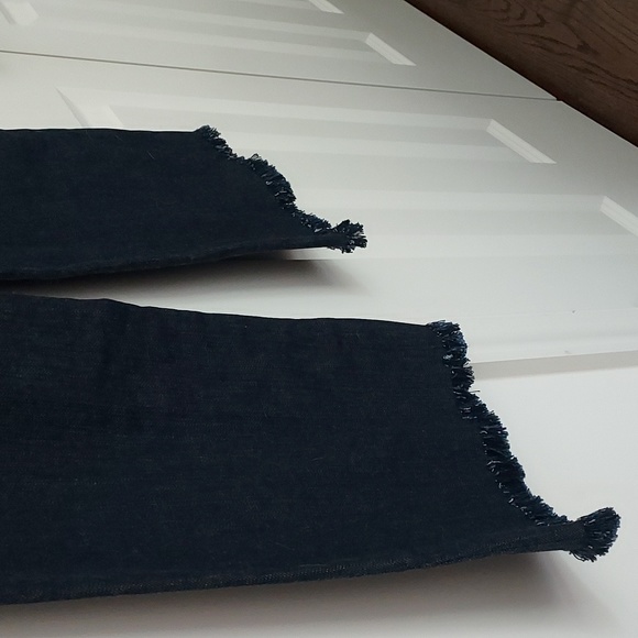 Joe's Jeans Wide Flare Freyed Jean's - Picture 9 of 10